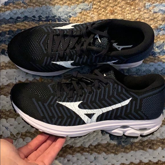 new mizuno shoes
